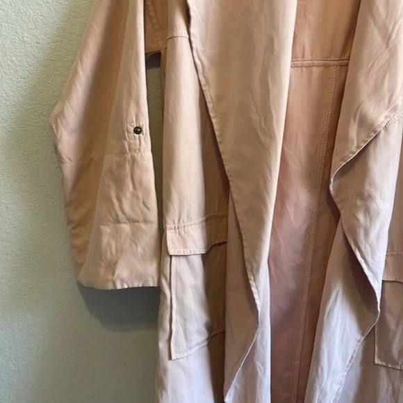 Lightweight jacket - Picture 4 of 6